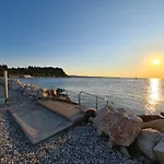 Dom wakacyjny Marina Seahouse Brina