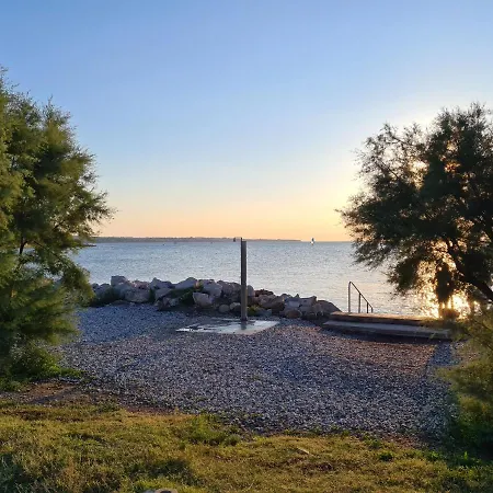 Marina Seahouse Brina *