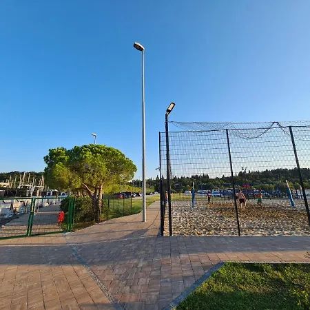 Marina Seahouse Brina בפורטורוז