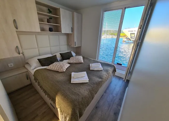 Σπίτι διακοπών Marina Seahouse Brina *