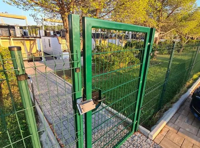 Marina Seahouse Brina