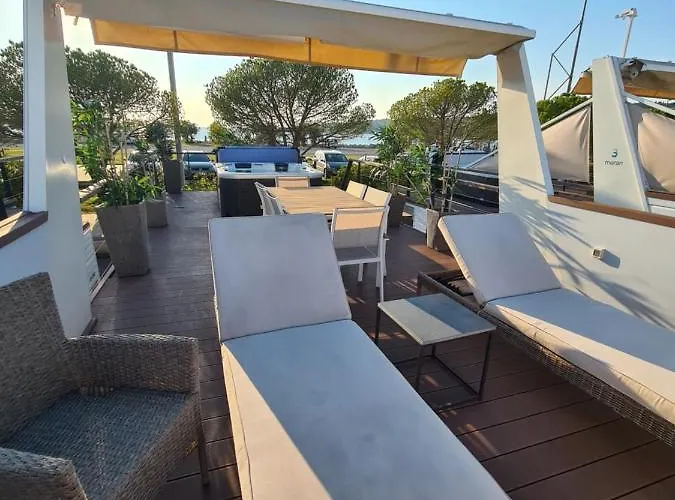 Marina Seahouse Brina * Порторож