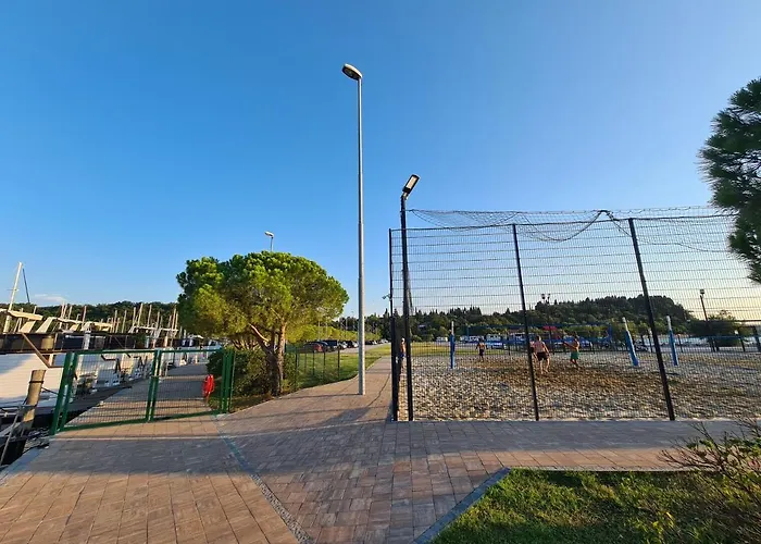 Marina Seahouse Brina Порторож