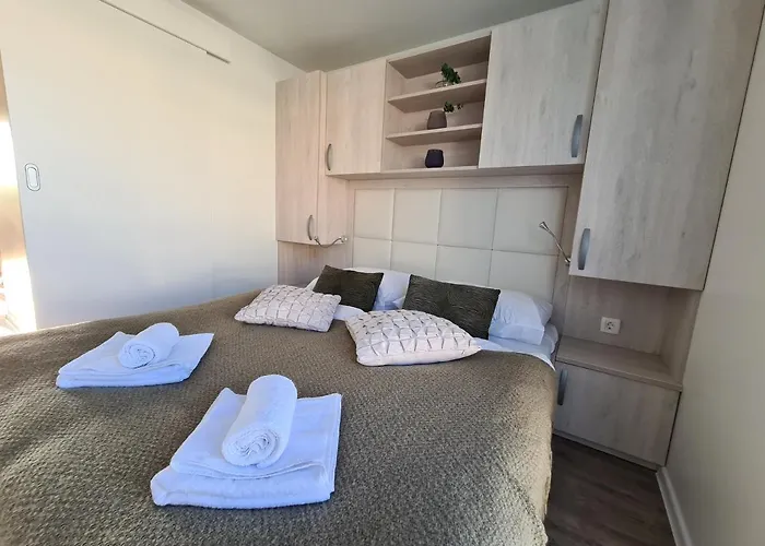 Marina Seahouse Brina Πορτορόζ