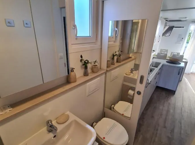 Marina Seahouse Brina *